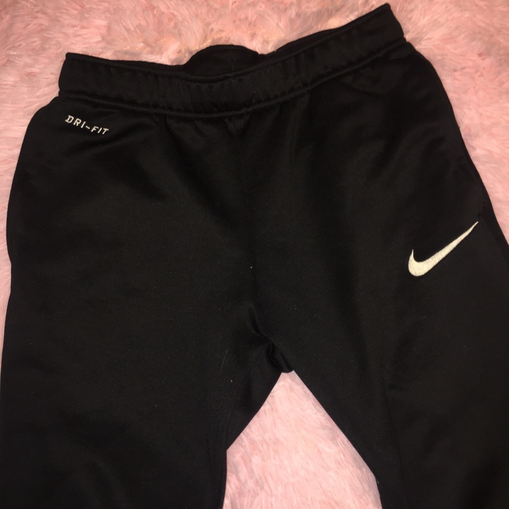 Black nike joggers